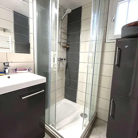 Mezzanine Climatise Pour 5 Avec Parking, A 800m De La - Fr-1-607-238 Lägenhet *