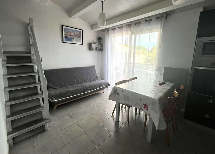 Mezzanine Climatise Pour 5 Avec Parking, A 800m De La - Fr-1-607-238 *