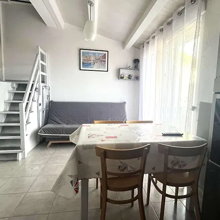 아파트 Mezzanine Climatise Pour 5 Avec Parking, A 800m De La - Fr-1-607-238 아그