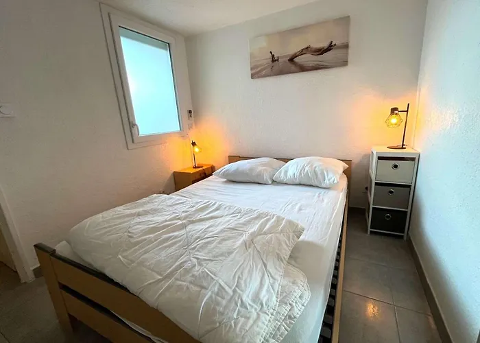 Mezzanine Climatisé Pour 5 Avec Parking, à 800m De La - Fr-1-607-238 * Agde